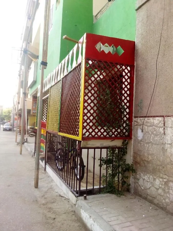 Bob Marley Hotel الأقصر