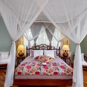 https://ewaange-a-casa-mia.about-kampalahotels.com